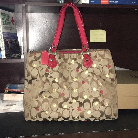Handbag - Picture 2 of 5